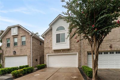 1549 Cortlandt Street, Townhouse with 2 bedrooms, 2 bathrooms and null parking in Houston TX | Image 3