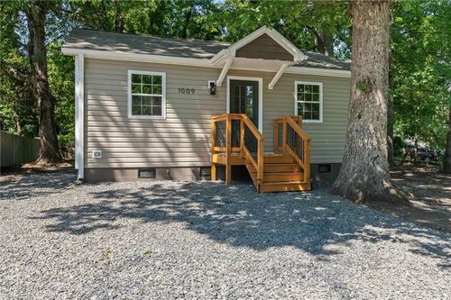 1009 Sykes Avenue, Greensboro, NC, 27405 | Card Image