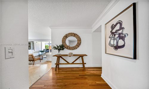 305-199 Ocean Lane Dr, Key Biscayne, FL, 33149-1648 | Card Image