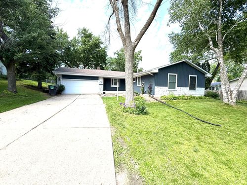 4608 W 99th St, Bloomington, MN, 55437-2327 | Card Image