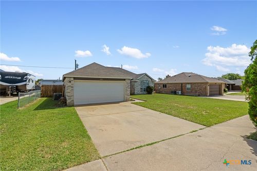 1801 Caprock Dr, Killeen, TX, 76549-3620 | Card Image