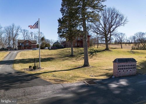 10463 Jonestown Rd, ANNVILLE, PA, 17003-8461 | Card Image