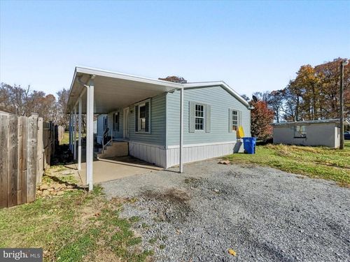 1680 Wood Crest Ln, GLEN ROCK, PA, 17327-8412 | Card Image