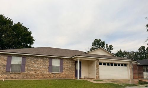 7504 Pecanwood Ct, Haughton, LA, 71037-9133 | Card Image