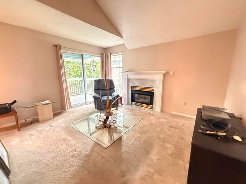 214-11510 225 St, Maple Ridge, BC, V2X9Y3 | Card Image