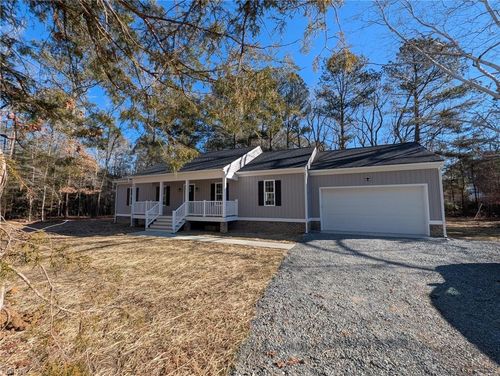 9135 George Washington Hwy, Gloucester, VA, 23061 | Card Image