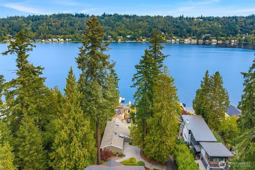 2604 W Lake Sammamish Pkwy Ne, Redmond, WA, 98052-5915 | Card Image