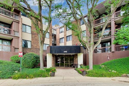 2j-440 Raintree Court, Glen Ellyn, IL, 60137 | Card Image