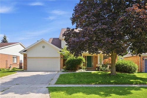 46 Devils Creek Dr, Cambridge, ON, N1S4Y3 | Card Image