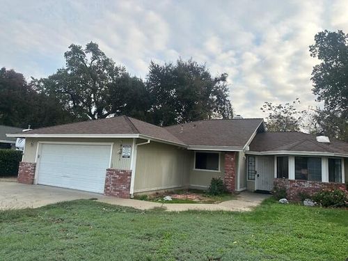 5875 Farm House Lane, Redding, CA, 96001 | Card Image