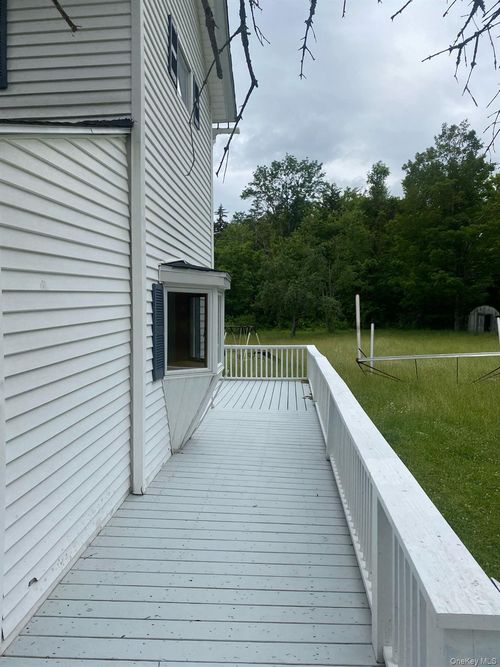 63 Park Ln, Tannersville, NY, 12485-7708 | Card Image