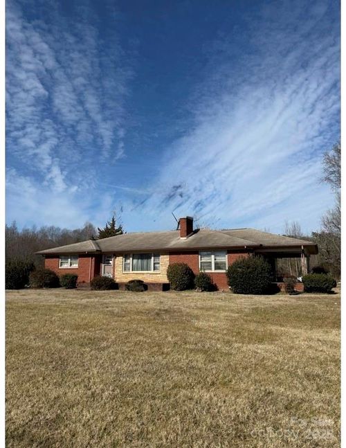 5452 E Nc 150 Hwy, Maiden, NC, 28650-9299 | Card Image