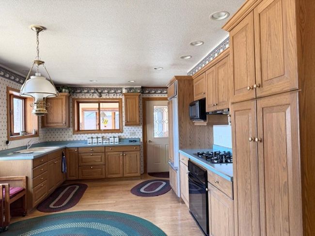 13375 Michaelis Ln, House other with 2 bedrooms, 1 bathrooms and 2 parking in MANITOWISH WATERS WI | Image 14