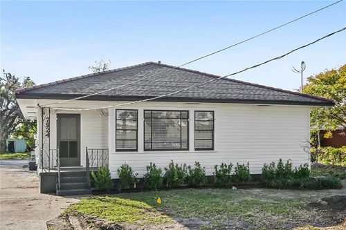 7924 Lincoln Beach Blvd, New Orleans, LA, 70126-1974 | Card Image
