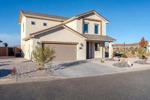 1017 N Pleasant Valley Ln, Washington, UT, 84780-3250 | Card Image