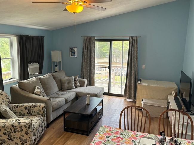 APT-14D - 70 Cape Dr, Condo with 2 bedrooms, 1 bathrooms and 2 parking in Mashpee MA | Image 4