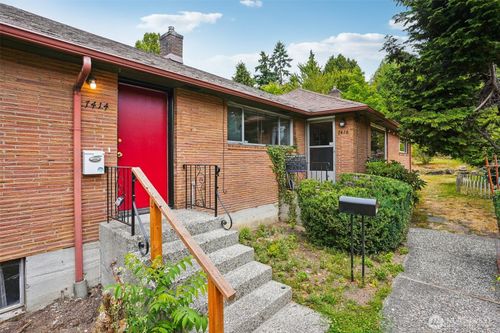 7414 Rainier Ave S, Seattle, WA, 98118-3946 | Card Image