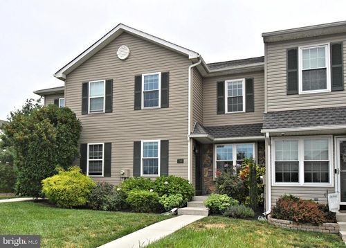 1166 Pin Oak Dr, PERKIOMENVILLE, PA, 18074-9426 | Card Image
