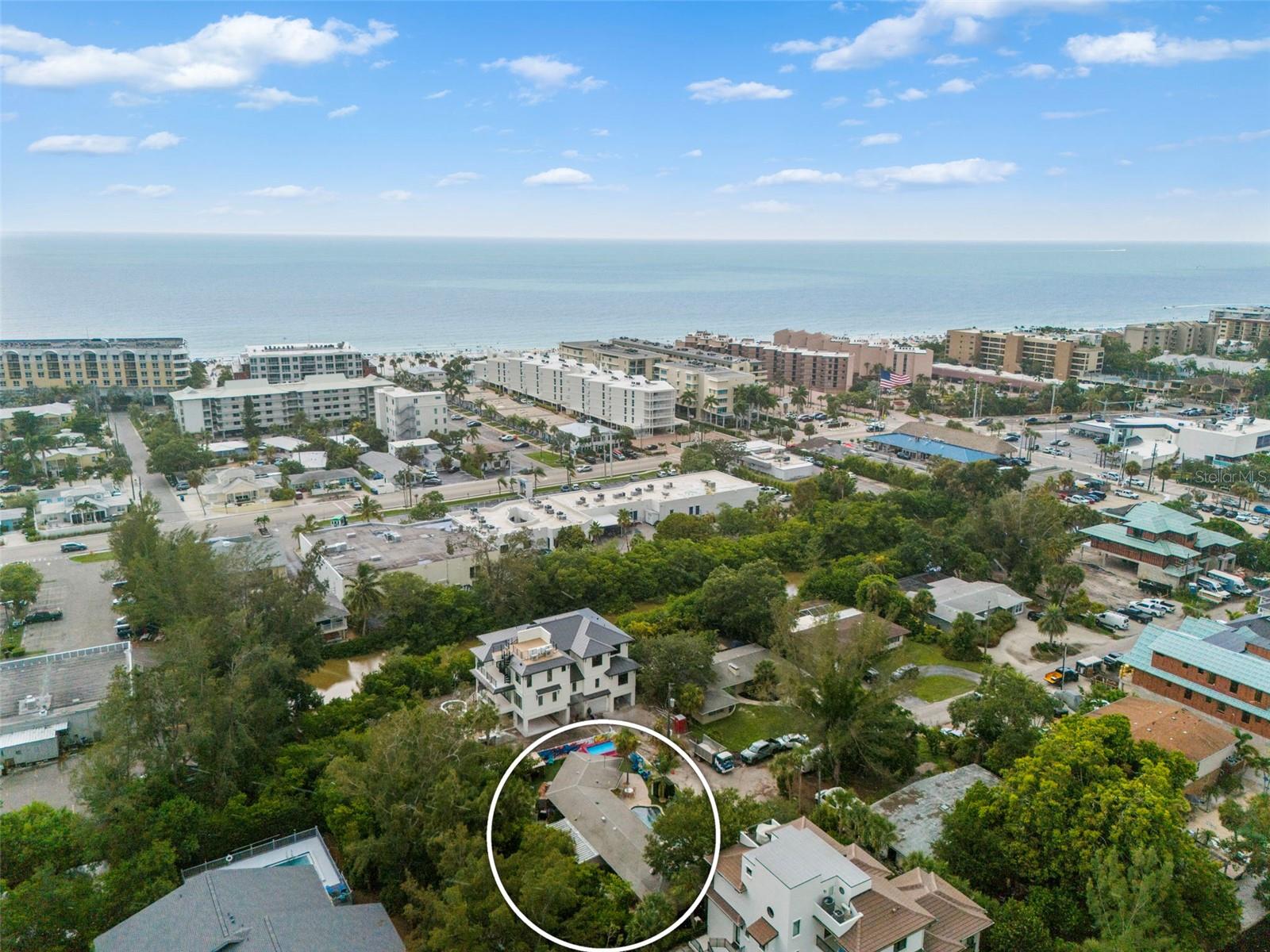 Sabal Dr, Sarasota, FL 34242