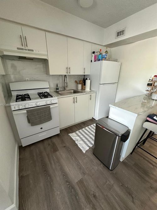 8-6805 Sw 88th St, Pinecrest, FL, 33156 | Card Image