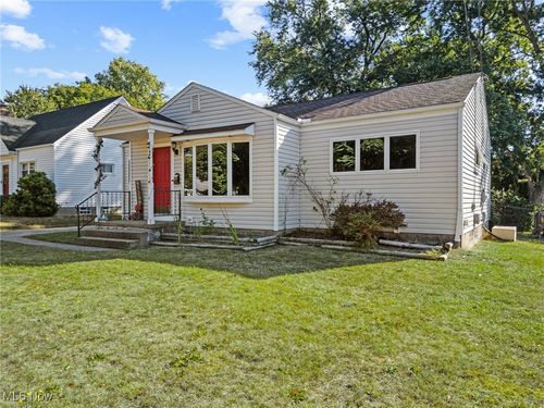 459 Alaho St, Akron, OH, 44305-2247 | Card Image