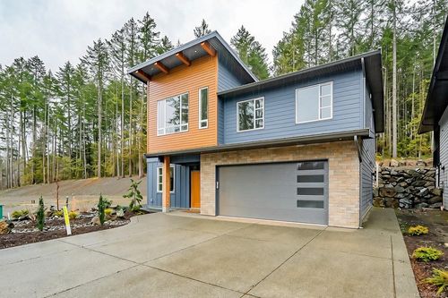 111 Raven Way, Ladysmith, BC, V9G0C2 | Card Image