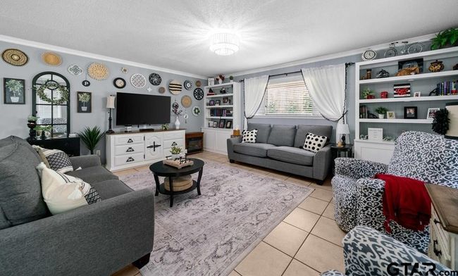 1114 E Neches St, House other with 3 bedrooms, 2 bathrooms and null parking in Palestine TX | Image 10