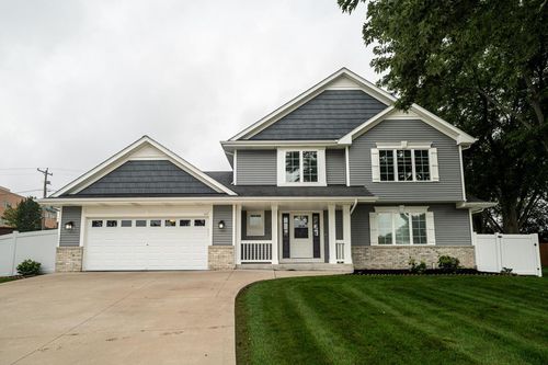 165 E Golden Lane, Oak Creek, WI, 53154 | Card Image