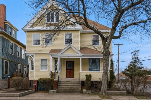 61 Whitmarsh St, Providence, RI, 02907-1503 | Card Image