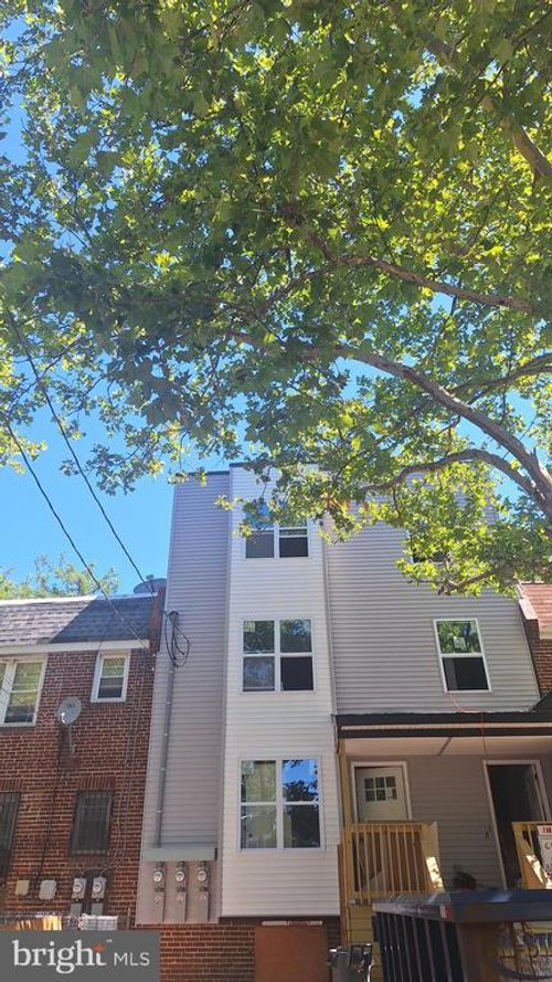b-568 Pfeiffer St, CAMDEN, NJ, 08105-2719 | Card Image