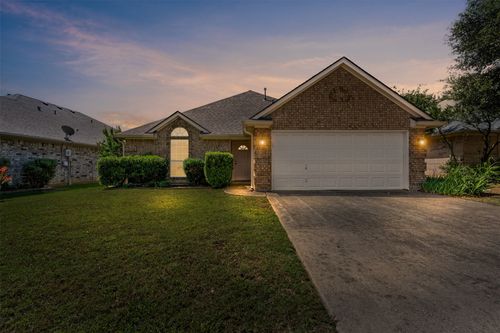 1039 Springhill Dr, Saginaw, TX, 76179-3454 | Card Image
