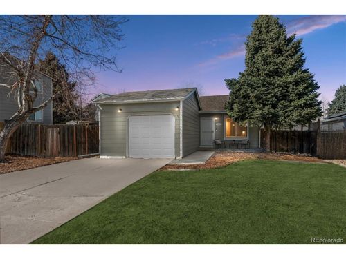 17411 E Layton Dr, Aurora, CO, 80015-1930 | Card Image