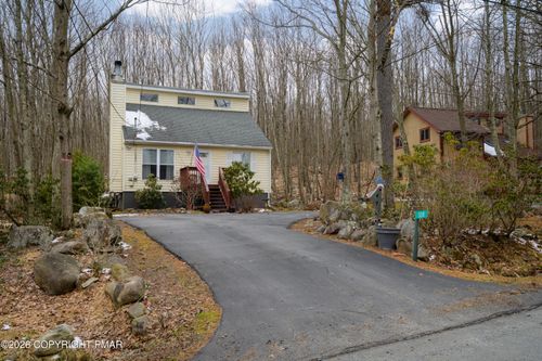 108 Country Club Dr, Gouldsboro, PA, 18424-7979 | Card Image