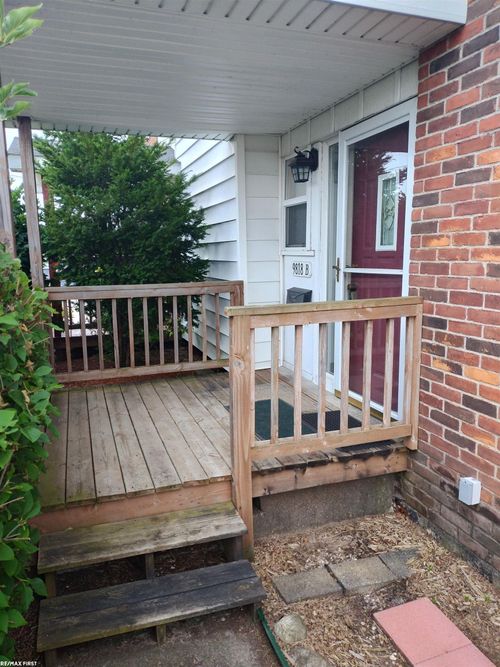 9818 Minnesota St, Oscoda, MI, 48750 | Card Image