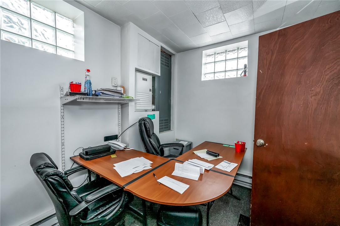 Commercial Lease in Burrel/Blacklick 5