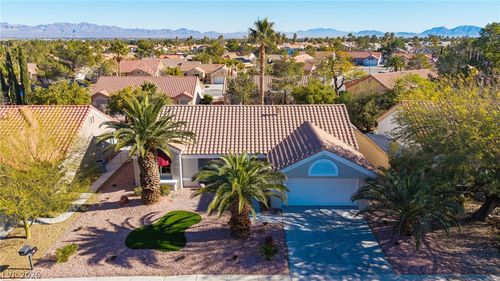 2520 Silverton Dr, Las Vegas, NV, 89134-8832 | Card Image