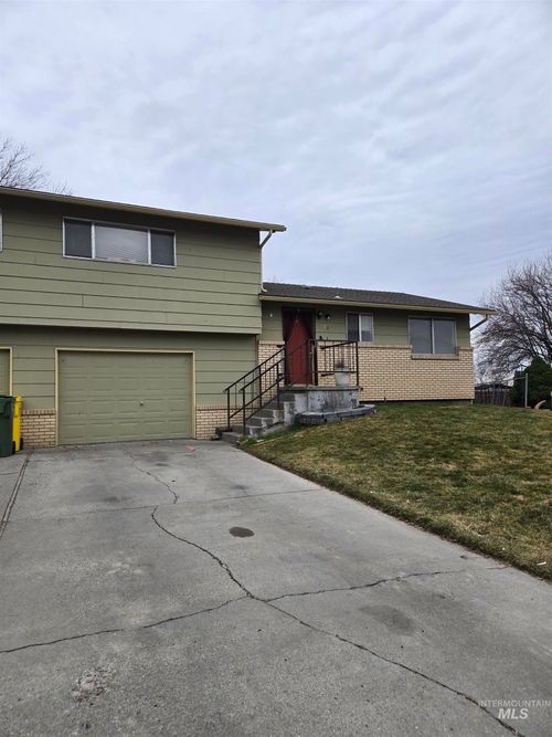 798 Skyhawk Drive, Ontario, OR, 97914 | Card Image