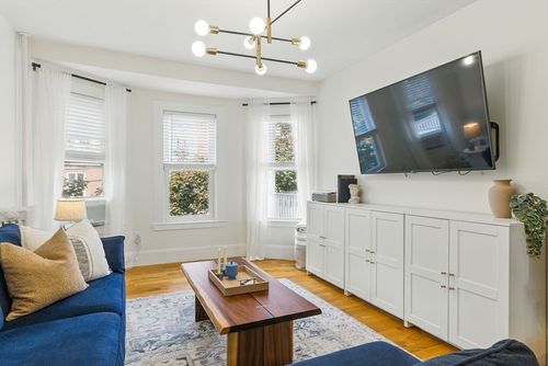 unit-2-5 Pearl Ave, Winthrop, MA, 02152-1298 | Card Image