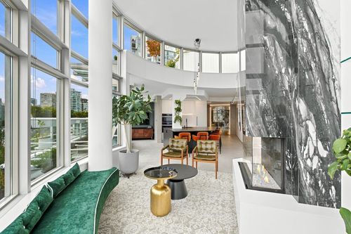 ph-1701-189 Davie St, Vancouver, BC, V6Z2X9 | Card Image