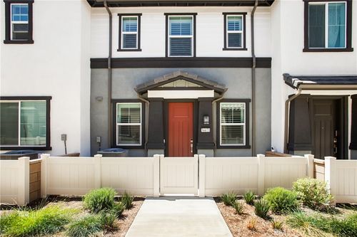 34471 Ciruela Ave, Winchester, CA, 92596-1776 | Card Image
