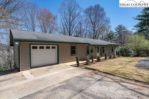 733 Forest Hill Dr, Boone, NC, 28607-4461 | Card Image