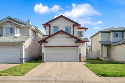 117 Douglas Ridge Cir Se, Calgary, AB, T2Z3C2 | Card Image