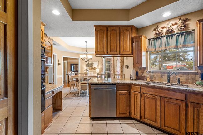 10769 Indigo Ln, House other with 3 bedrooms, 2 bathrooms and null parking in Flint TX | Image 12