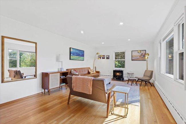 275 Hillvale Dr, House other with 3 bedrooms, 2 bathrooms and null parking in Manchestr Ctr VT | Image 5