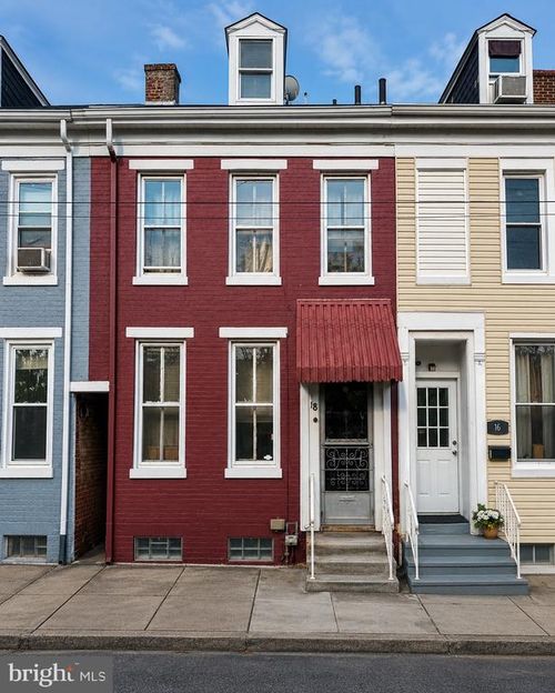 18 S Lee St, YORK, PA, 17403-1706 | Card Image