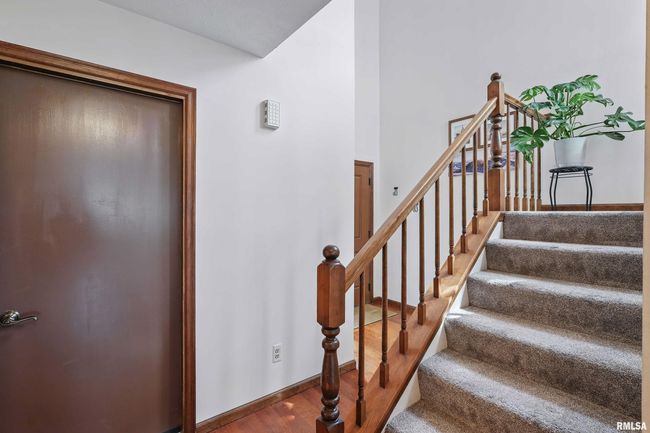 5952 Crow Valley Park Dr, Condo with 2 bedrooms, 2 bathrooms and null parking in Davenport IA | Image 7