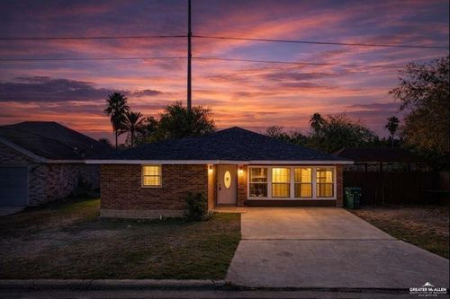 904 S Diplomat Dr, Pharr, TX, 78577-6618 | Card Image