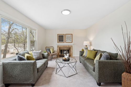 304 Lakeview Ave, Long Lake, MN, 55356-9403 | Card Image