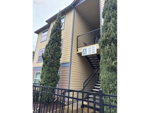 319-319 Se 162nd Ave, Portland, OR, 97233 | Card Image