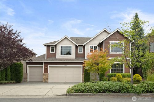 11008 243rd Ave Ne, Redmond, WA, 98053-5725 | Card Image
